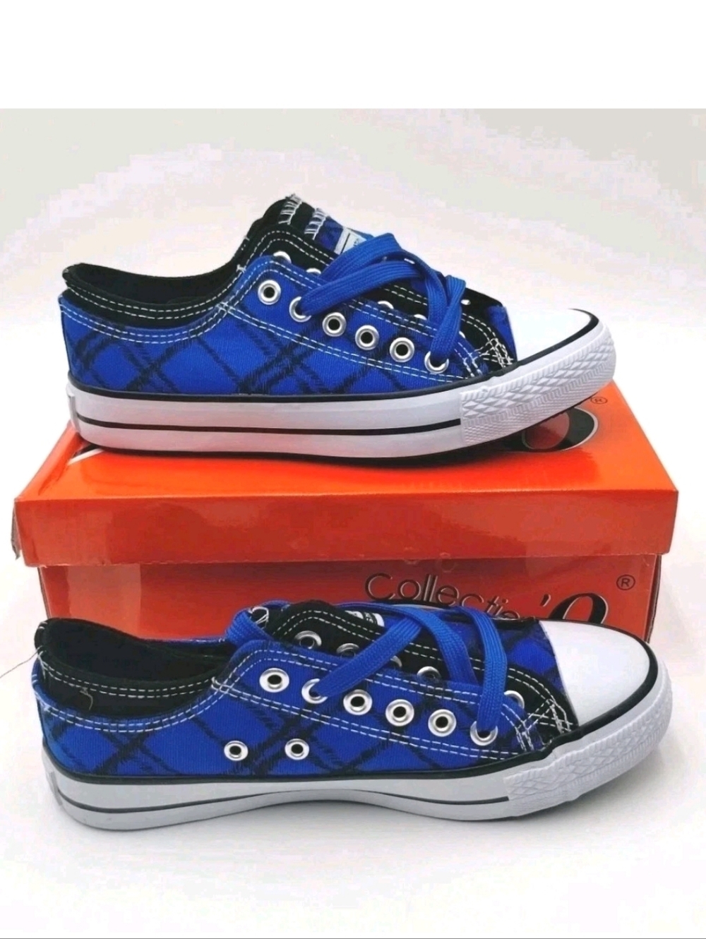 Collection'O Royal Blue / Black Plaid Canvas Low Top Boy's Sneakers Size 6
